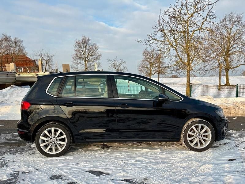 Gebraucht VW Golf VII Highline 125 PS (91 kW) 2017 Schwarz Limousine