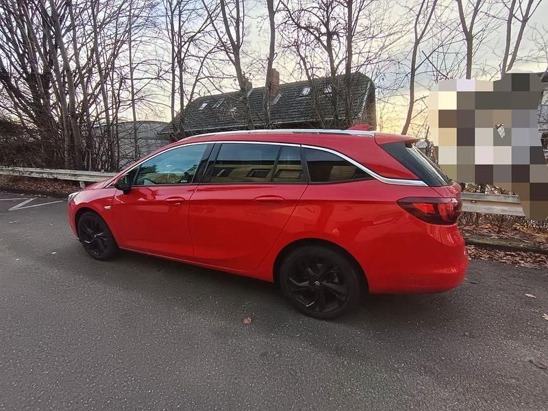 Rot Gebraucht 2017 Opel Astra Dynamic Kombi | 11.000 € (Fairer Preis) - Bild 1/4