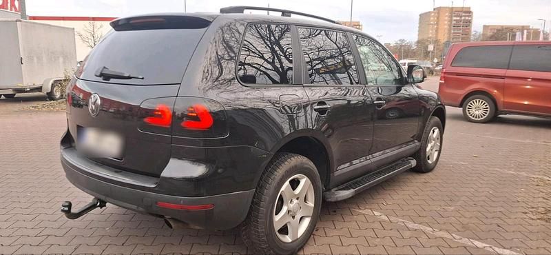 Schwarz Gebraucht 2007 VW Touareg SUV | 5.700 € (Fairer Preis) - Bild 1/4