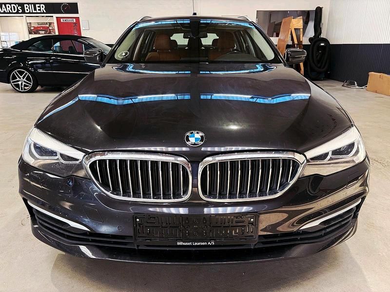 Grau Gebraucht 2019 BMW 530 Kombi | 17.900 € (Superpreis) - Bild 1/4