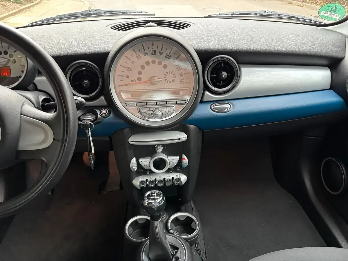 Używany Mini Cooper 120 KM (88 kW) 2007 Niebieski Hatchback