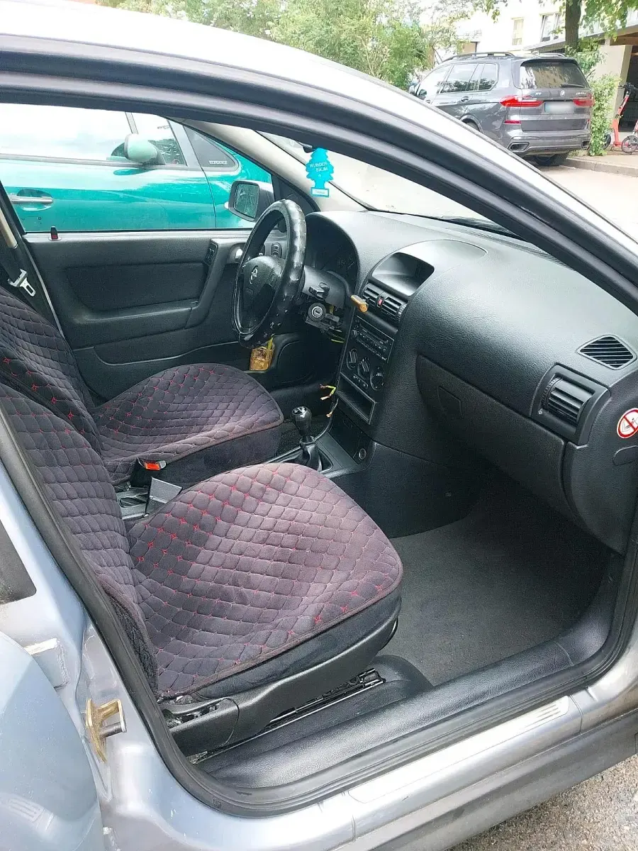 Occasion Opel Astra 100 ch (73 kW) 2002 Argent Berline