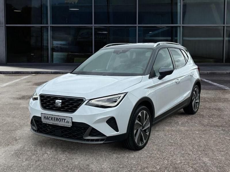 Weiss Gebraucht 2023 Seat Arona FR SUV | 21.960 € (Fairer Preis) - Bild 1/4