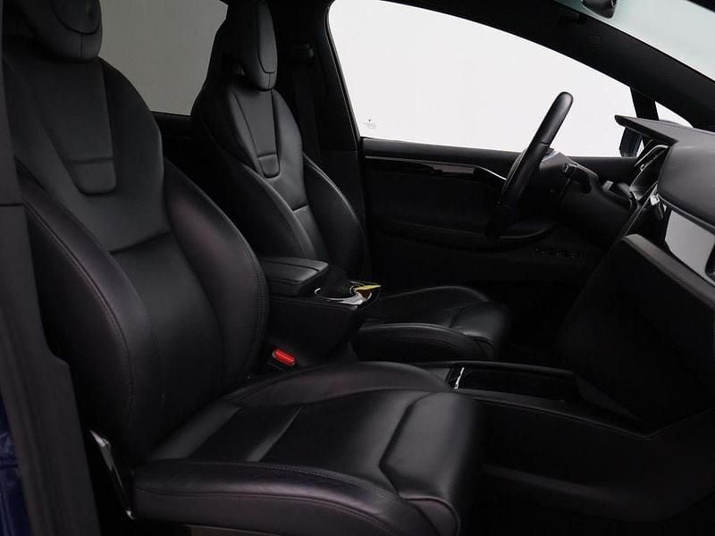 Second-hand Tesla Model X 244 kW (333 CP) 2017 Albastru SUV