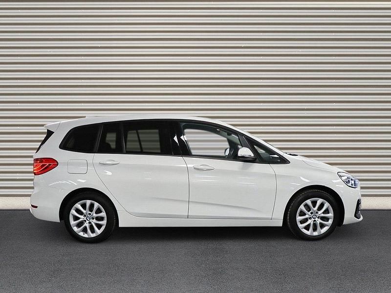 Gebraucht BMW 218 Advantage 150 PS (110 kW) 2022 Alpinweiss iii Van / Kleinbus