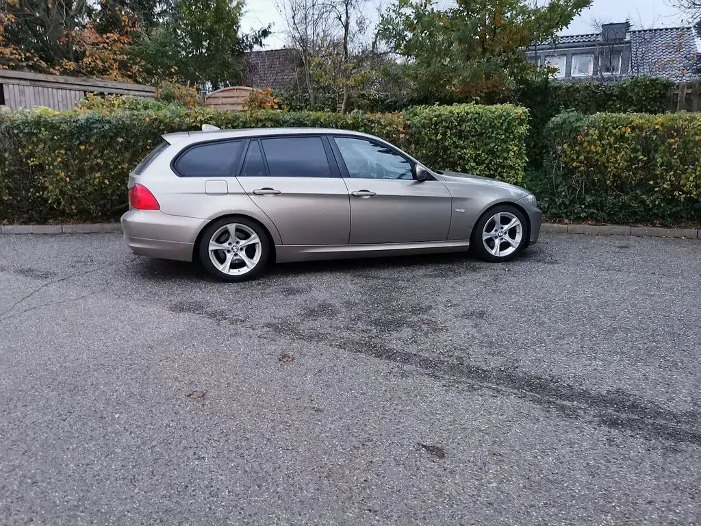 Gebraucht BMW 320 Exclusive 184 PS (135 kW) 2010 Beige Kombi