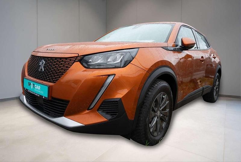 Orange Gebraucht 2021 Peugeot e-2008 Active SUV | 16.890 € (Guter Preis) - Bild 1/4