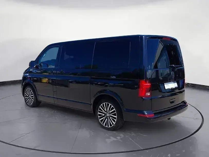 Gebraucht VW Multivan Highline 204 PS (150 kW) 2022 Schwarz Van / Kleinbus