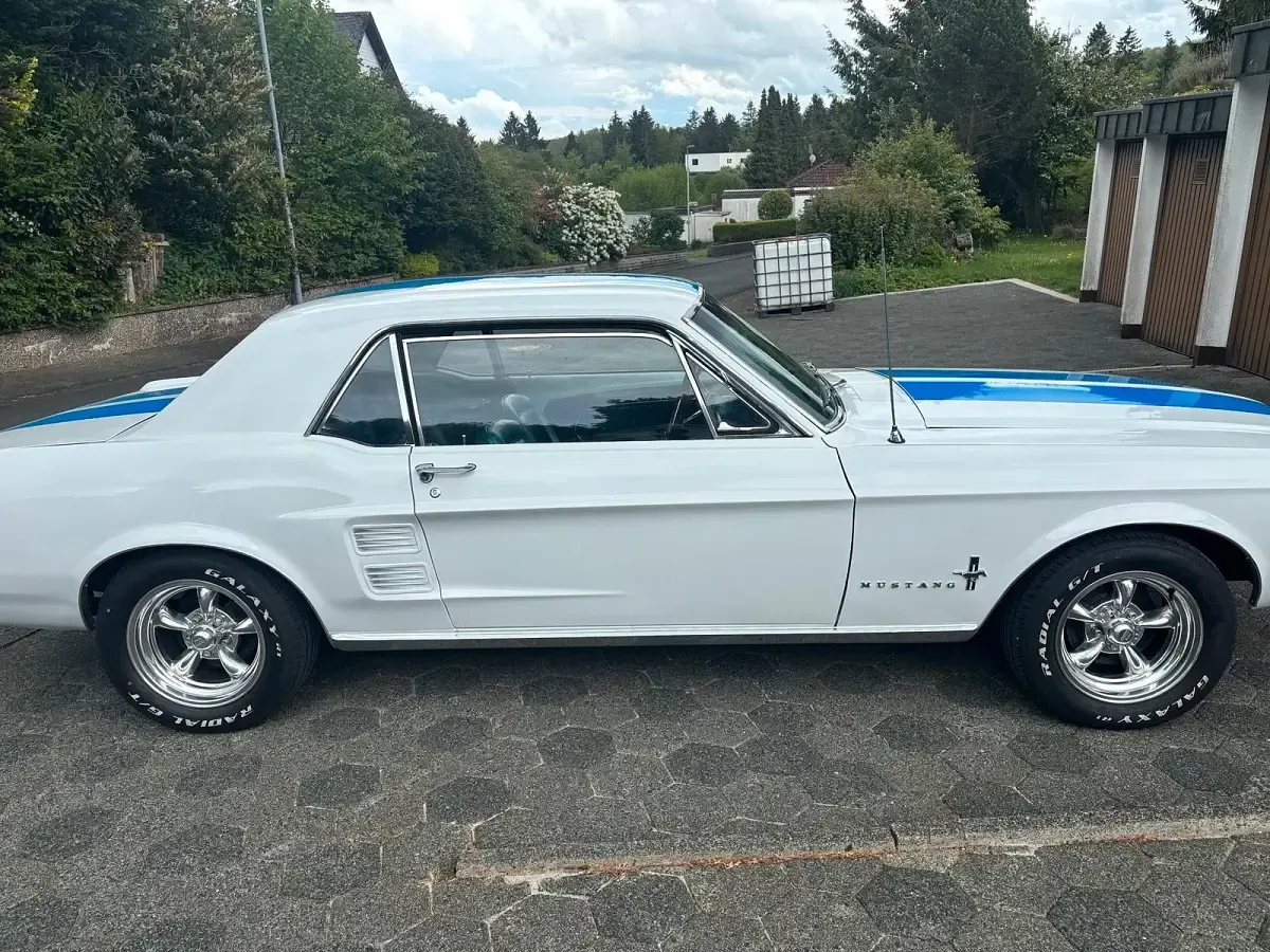 Gebraucht Ford Mustang 299 PS (219 kW) 1967 Weiß Coupé