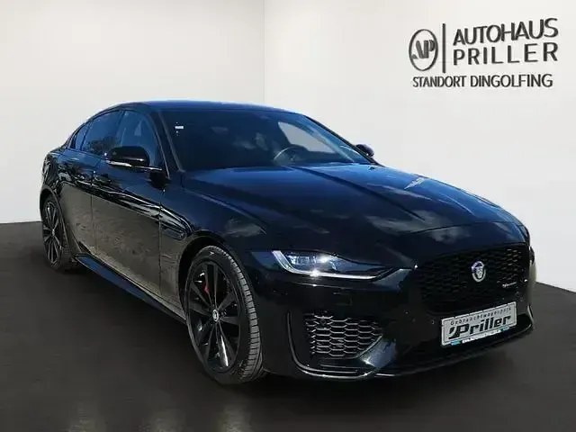 Gebraucht Jaguar XE R-Dynamic 250 PS (183 kW) 2024 Schwarz Limousine