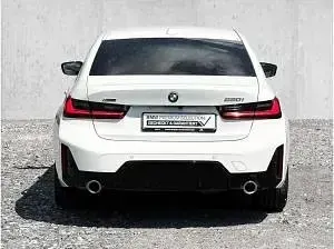 Gebraucht BMW 330 245 PS (180 kW) 2025 Weiß (alpinweiss iii) Limousine