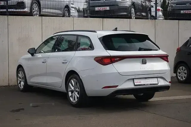 Gebraucht Seat Leon 150 PS (110 kW) 2022 Weiss