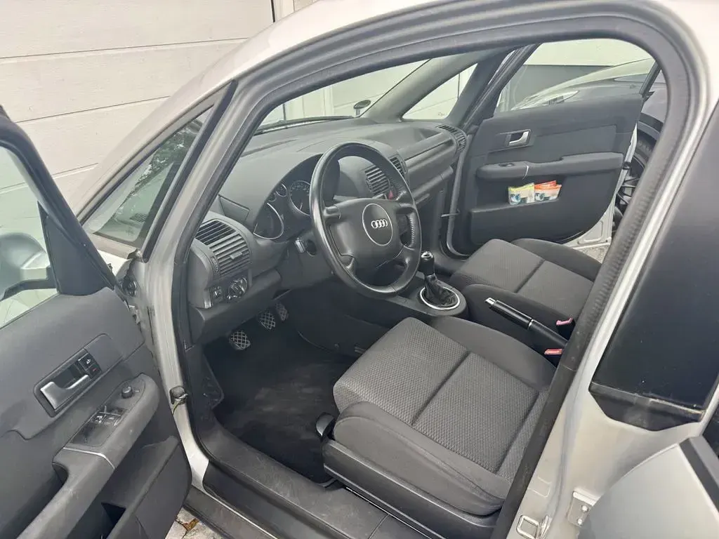 Occasion Audi A2 75 ch (55 kW) 2001 Argent Citadine