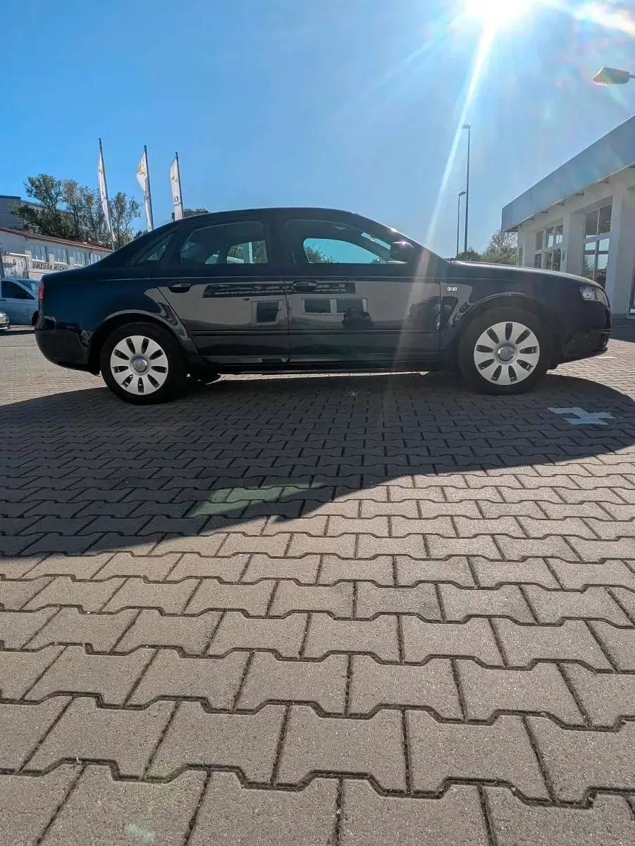 Gebraucht Audi A4 131 PS (96 kW) 2006 Blau Limousine