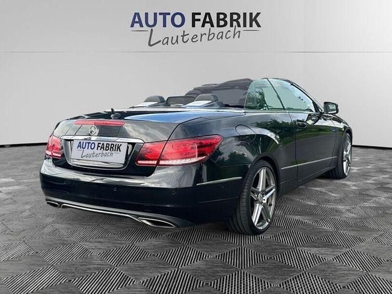 Gebraucht Mercedes E350 AMG 252 PS (185 kW) 2014 Schwarz Cabrio