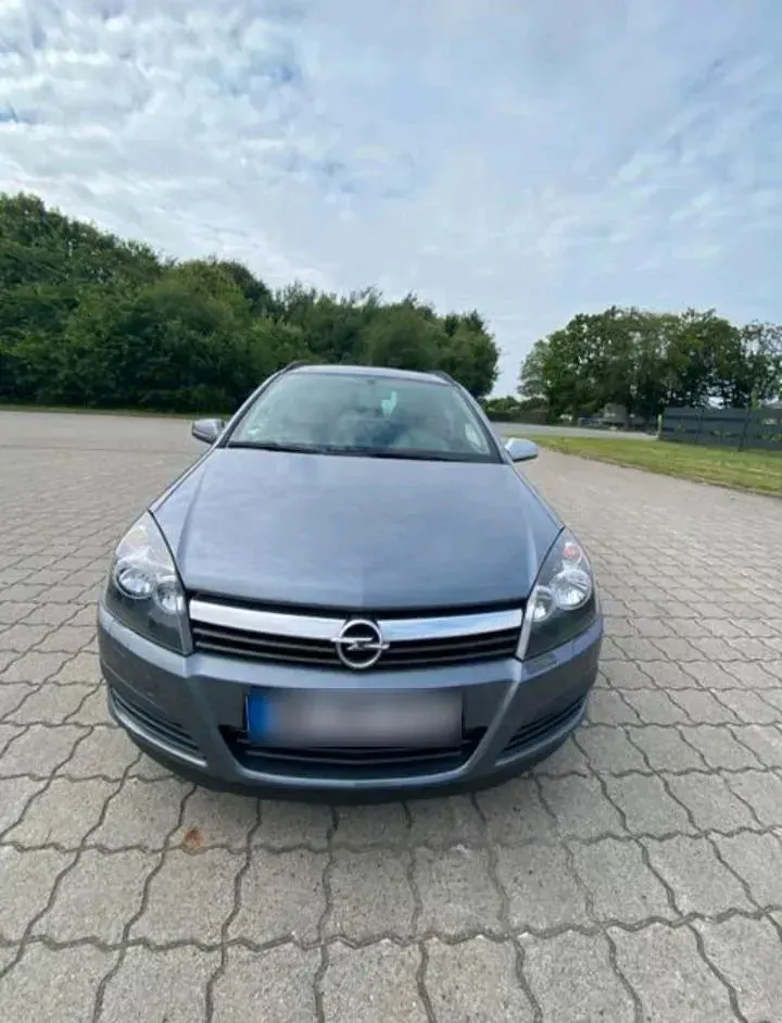 Gebraucht Opel Astra 105 PS (77 kW) 2006 Grau Kombi