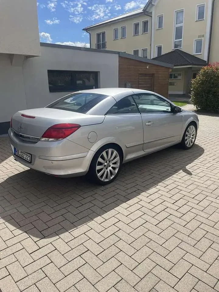 Gebraucht Opel Astra 103 PS (75 kW) 2007 Cabrio