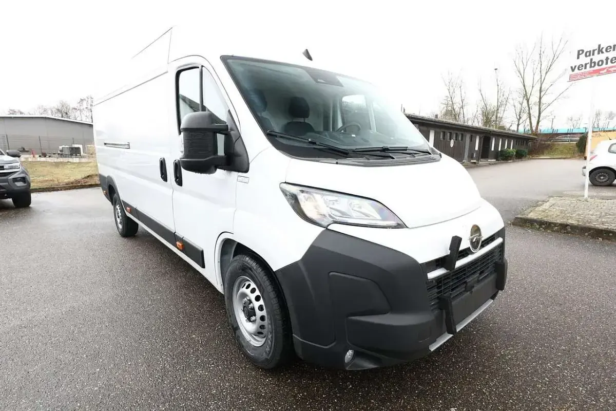 Neu Opel Movano 179 PS (131 kW) 2025 Casablanca weiß Van