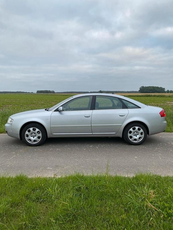 Silber Gebraucht 2003 Audi A6 Business Limousine | 4.800 € (Superpreis) - Bild 1/4