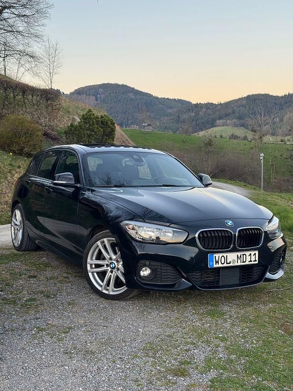 Schwarz Gebraucht 2017 BMW 125 M Sport Kleinwagen | 22.985 € (Fairer Preis) - Bild 1/4