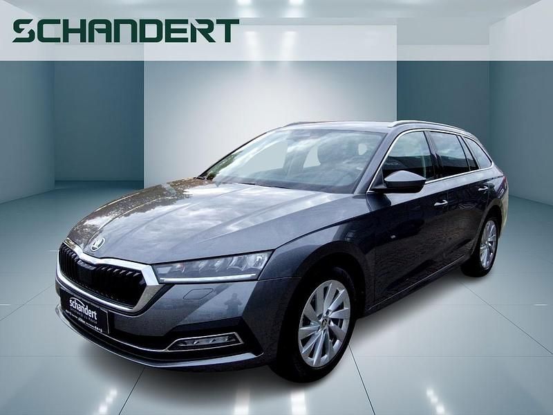 Graphitegrau metallic (grau) metallic Gebraucht 2024 Skoda Octavia Style Kombi | 29.950 € (Superpreis) - Bild 1/1