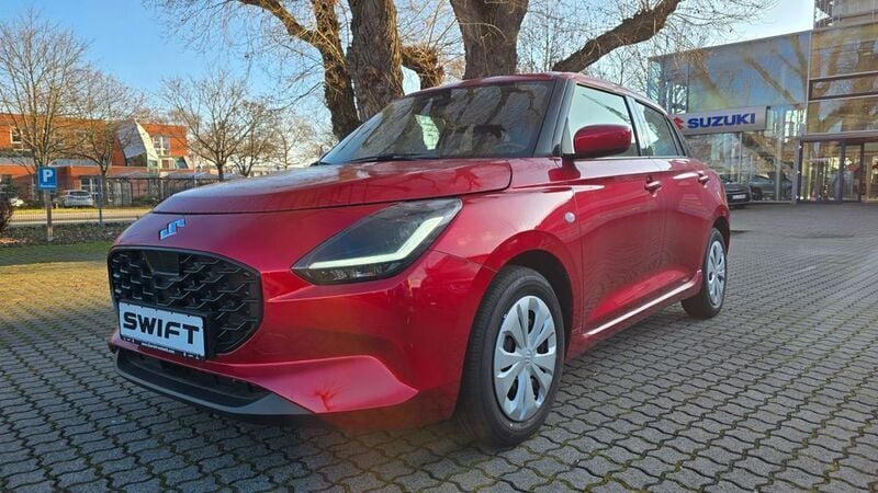Gebraucht Suzuki Swift Club 83 PS (61 kW) 2025 Rot Kleinwagen