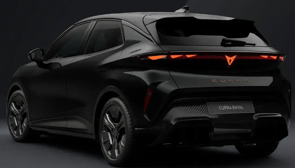 Neu Cupra Raval Endurance 155 kW (211 PS) 2026 Midnight black metallic Limousine