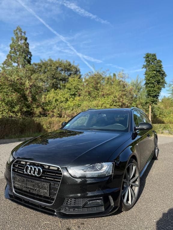 Schwarz Gebraucht 2015 Audi A4 S-Line Kombi | 11.500 € (Fairer Preis) - Bild 1/4