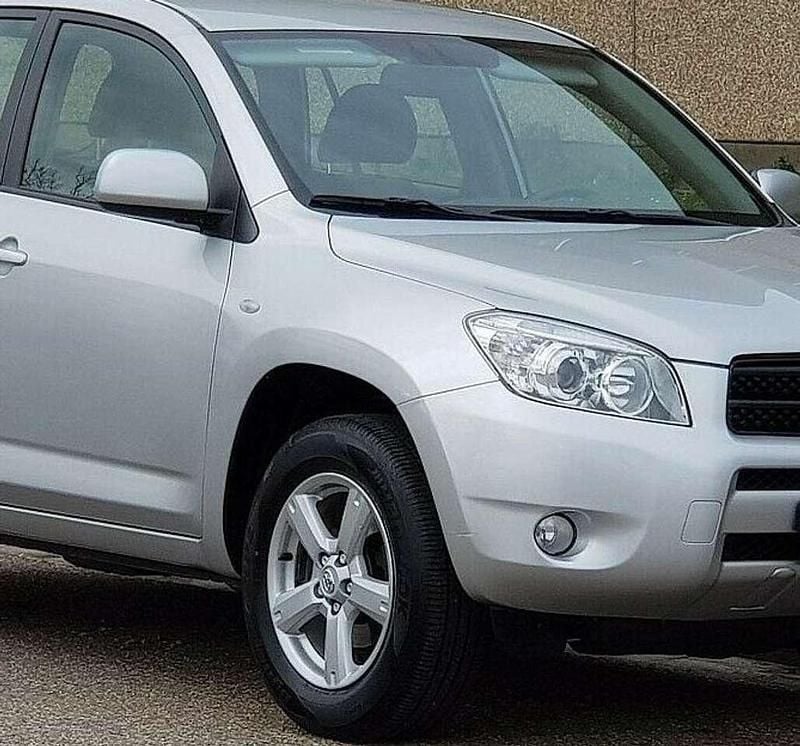Silber Gebraucht 2008 Toyota RAV4 SUV | 5.100 € (Superpreis) - Bild 1/4