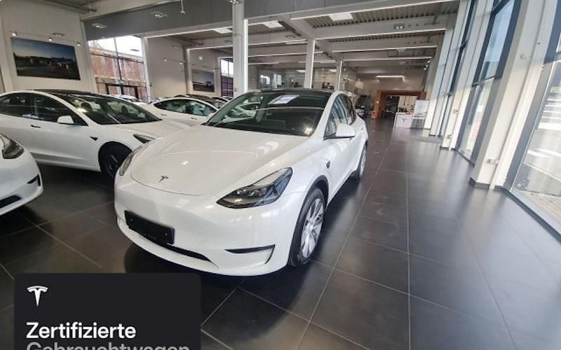 Gebraucht Tesla Model Y 273 kW (372 PS) 2023 Weiß SUV