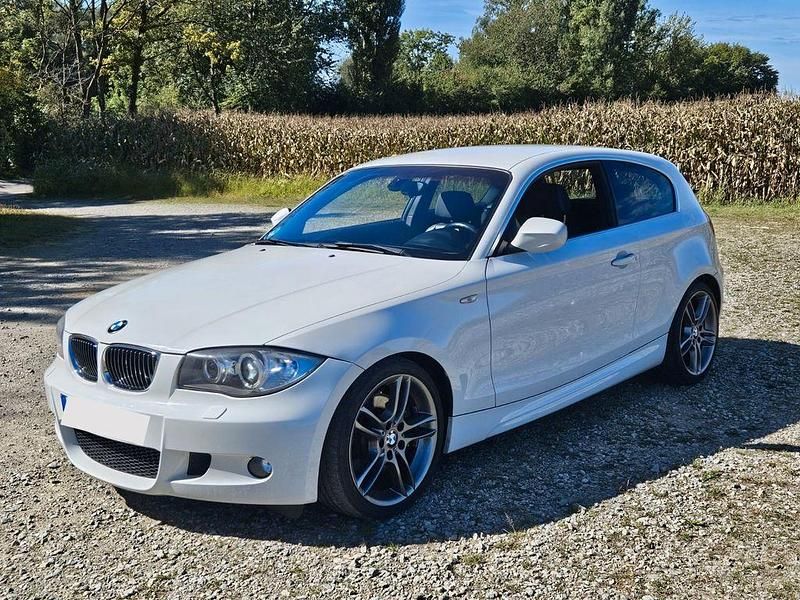 Gebraucht BMW 123 M Sport 204 PS (150 kW) 2010 Weiß Kleinwagen