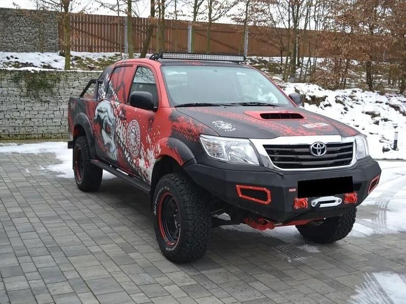 Gebraucht Toyota HiLux Life 144 PS (105 kW) 2012 Schwarz Abholung