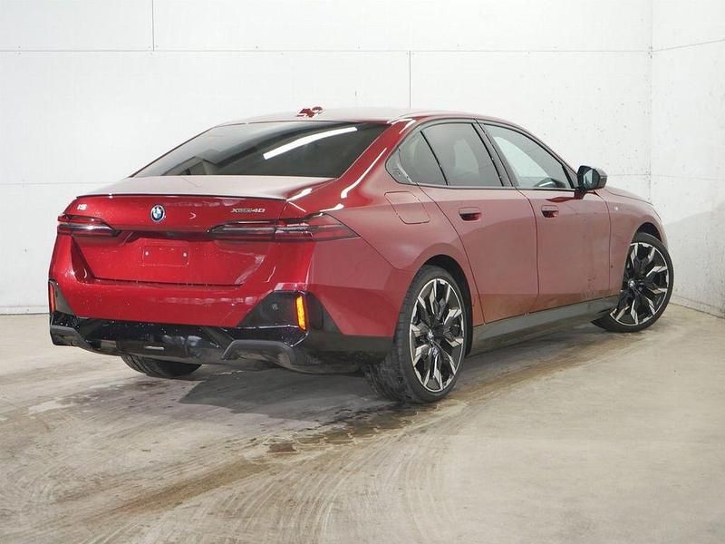 Gebraucht BMW i5 M Sport 289 kW (394 PS) 2025 Rot Limousine