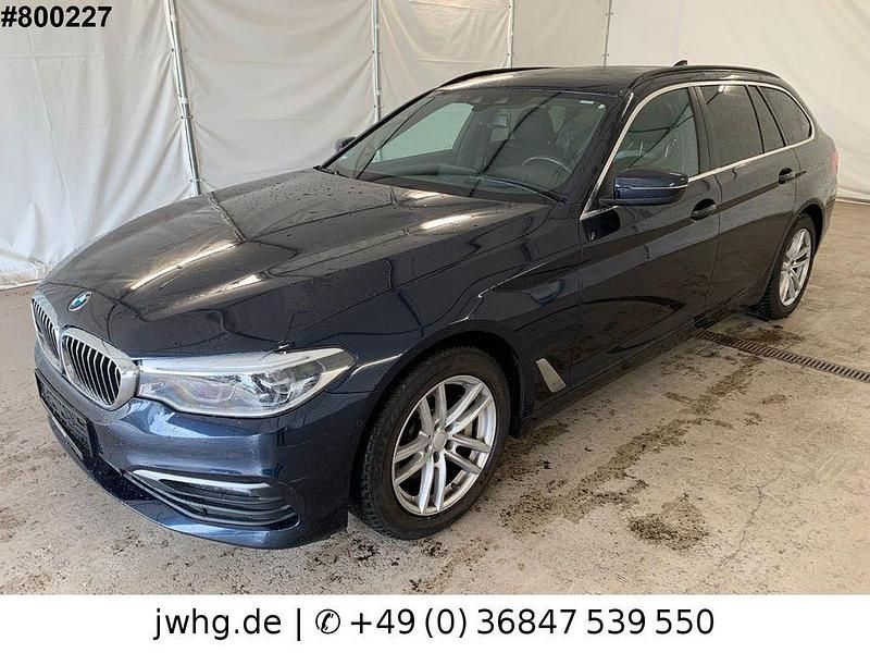 Blau Gebraucht 2019 BMW 530 Kombi | 20.950 € - Bild 1/4