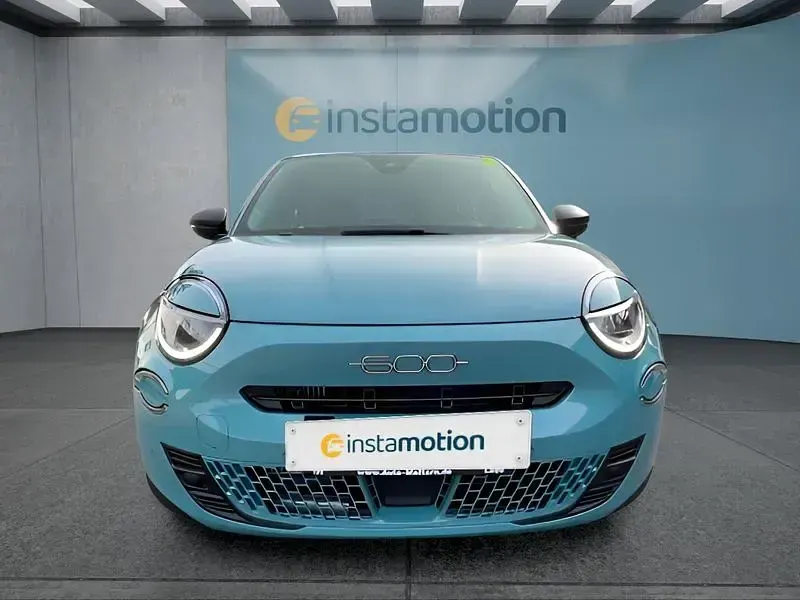 Gebraucht Fiat 600 110 PS (80 kW) 2025 Blau Kleinwagen