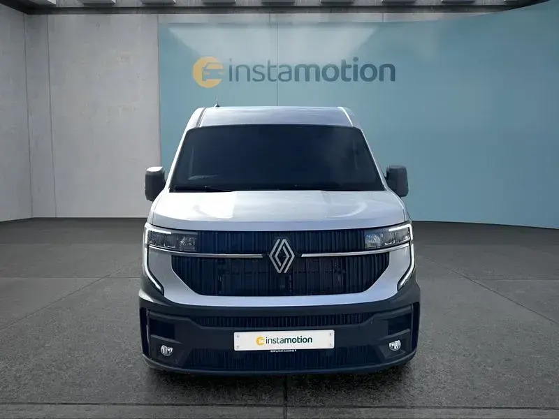 Nowe Renault Master 170 KM (125 kW) 2026 Szary Minivan