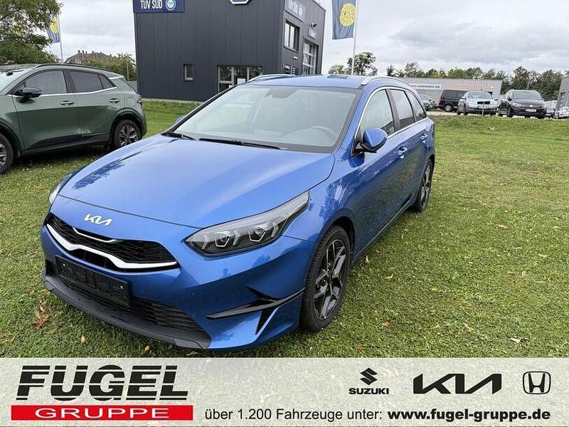 Blue flamemet. Gebraucht 2023 Kia Ceed Sportswagon Kombi | 22.899 € (Fairer Preis) - Bild 1/4