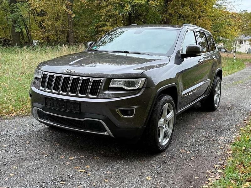 Grau Gebraucht 2014 Jeep Grand Cherokee Limited SUV | 9.490 € (Fairer Preis) - Bild 1/4