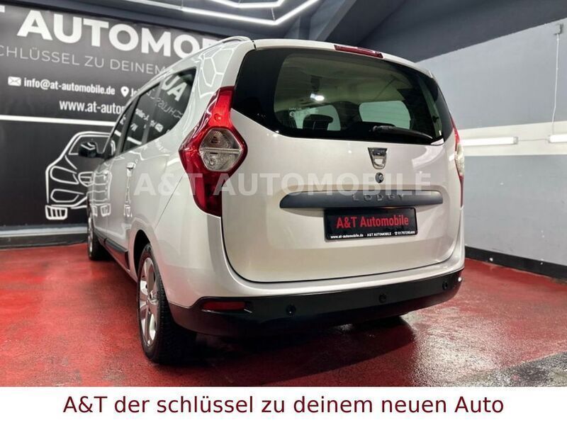Gebraucht Dacia Lodgy Celebration 116 PS (85 kW) 2015 Grau Van / Kleinbus