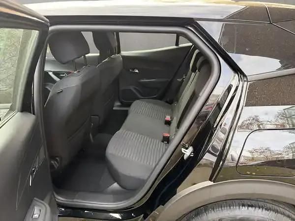 Gebraucht Peugeot 2008 Active 101 PS (74 kW) 2023 Perla nera schwarz SUV