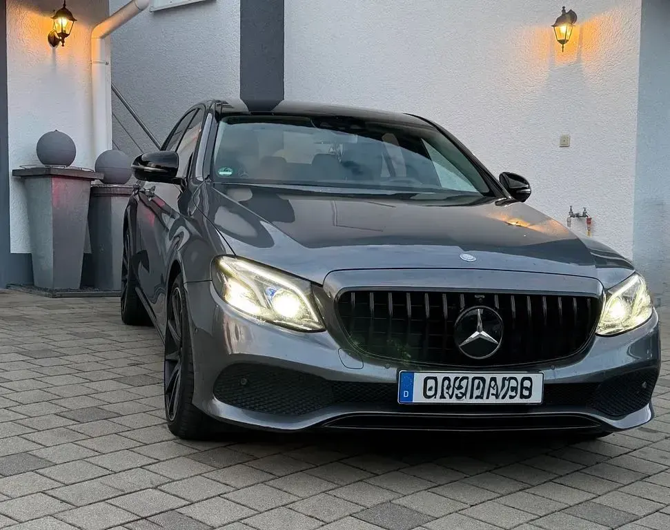 Gebraucht Mercedes 220 194 PS (142 kW) 2016 Grau Limousine