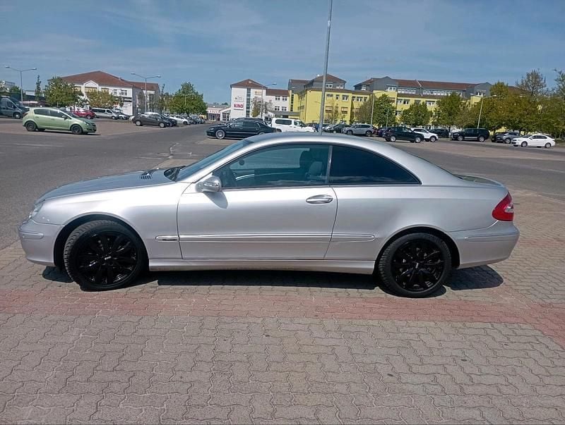 Gebraucht Mercedes CLK200 163 PS (119 kW) 2004 Silber Coupé
