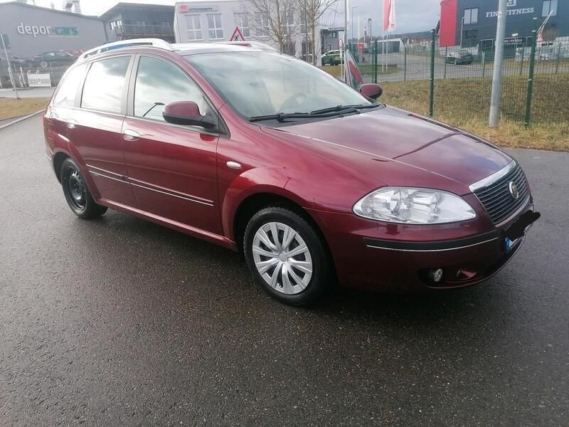 Rot Gebraucht 2006 Fiat Croma Kombi | 3.300 € - Bild 1/4