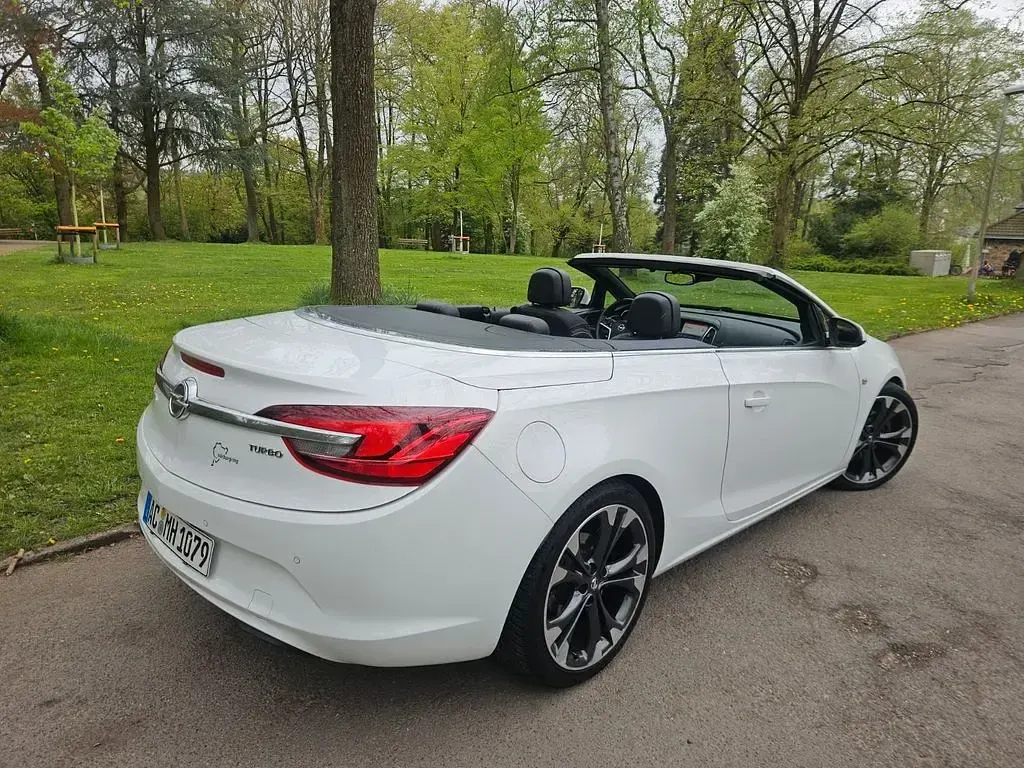 Occasion Opel Cascada Innovation 170 ch (125 kW) 2015 Blanc Cabriolet