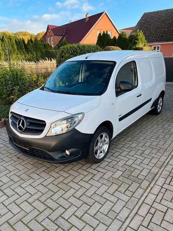 Weiß Gebraucht 2015 Mercedes Citan 109 Van / Kleinbus | 8.900 € (Fairer Preis) - Bild 1/4