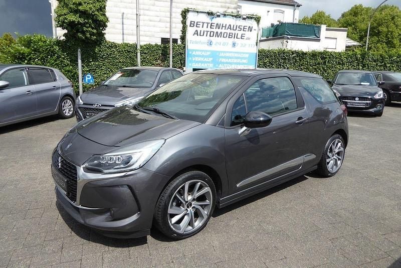 Grau Gebraucht 2018 DS Automobiles DS3 So Chic Limousine | 9.990 € (Fairer Preis) - Bild 1/4