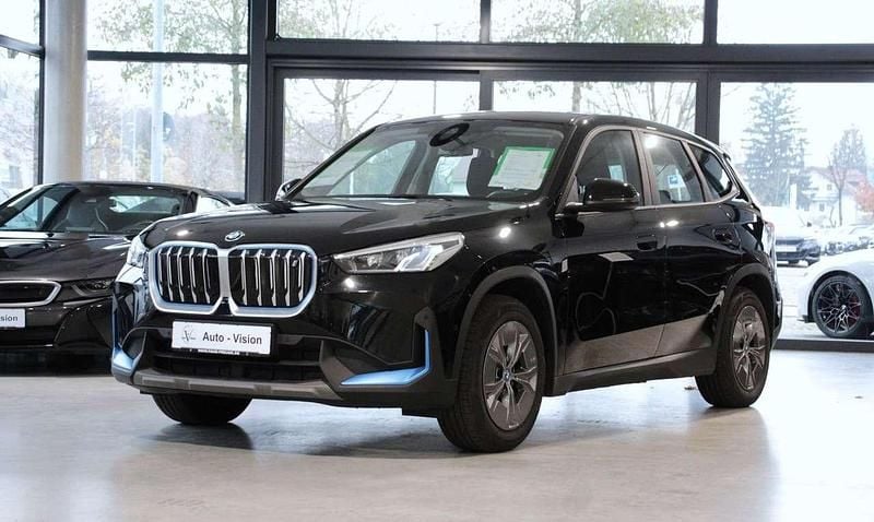 Gebraucht BMW iX1 Performance 230 kW (313 PS) 2023 Schwarz SUV