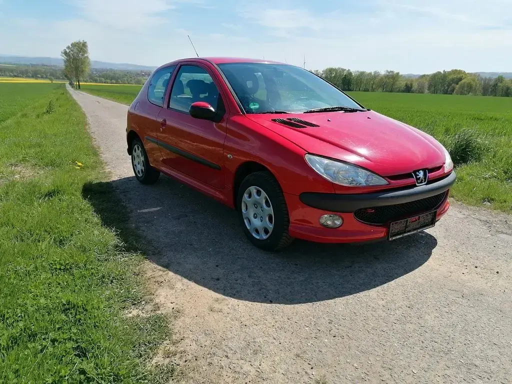 Gebraucht Peugeot 206 75 PS (55 kW) 2008 Rot Limousine