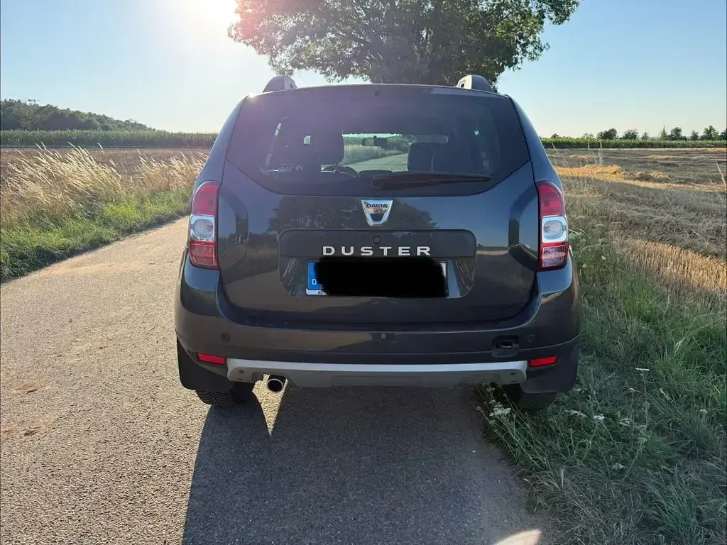 Gebraucht Dacia Duster 125 PS (91 kW) 2015 Grau SUV