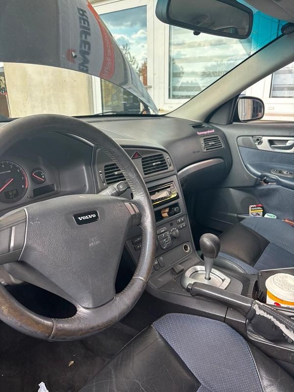 Gebraucht Volvo S60 140 PS (102 kW) 2001 Blau Limousine